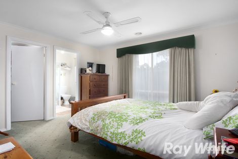 Property photo of 1 Allan Close Pakenham VIC 3810