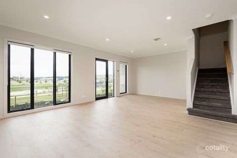 Property photo of 9 Kelpie Walk Sunbury VIC 3429