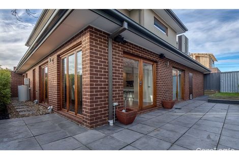 Property photo of 2/545 Middleborough Road Box Hill North VIC 3129