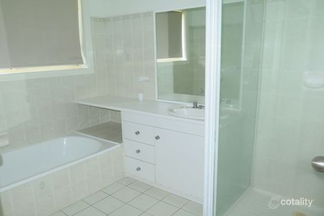 Property photo of 2/7 Bentley Place Wagga Wagga NSW 2650