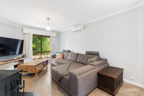 Property photo of 21 Adelaide Circle Craigie WA 6025
