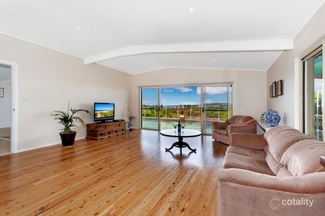 Property photo of 18 Arnott Crescent Warriewood NSW 2102