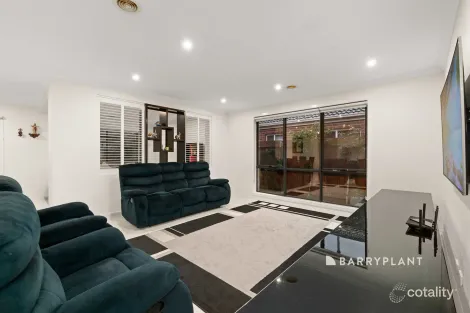 Property photo of 1 Simon Avenue Officer VIC 3809
