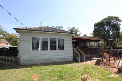 Property photo of 2 Anzac Mews Wattle Grove NSW 2173