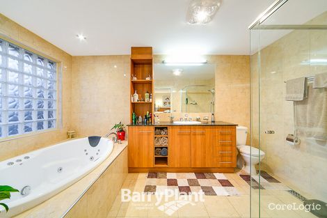 Property photo of 48 Aberdeen Heights Pakenham VIC 3810