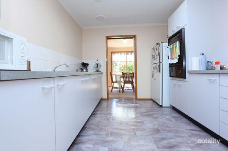 Property photo of 16 Maddock Place Gordon ACT 2906