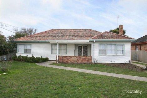 Property photo of 9 Lake Street Wendouree VIC 3355