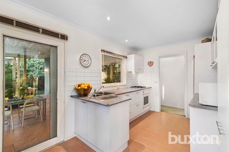 Property photo of 35 Outlook Road Mount Waverley VIC 3149