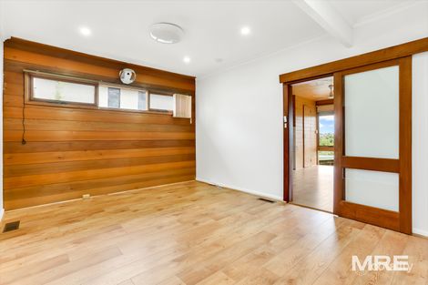 Property photo of 31 Coorie Crescent Rosanna VIC 3084