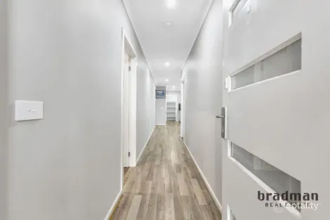 Property photo of 12 Pamela Court Wallan VIC 3756