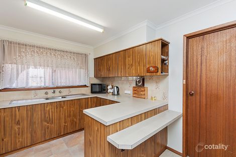 Property photo of 1 Laverock Grove Warrnambool VIC 3280