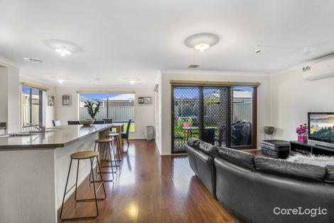 Property photo of 4 Pedigree Grove Cranbourne East VIC 3977