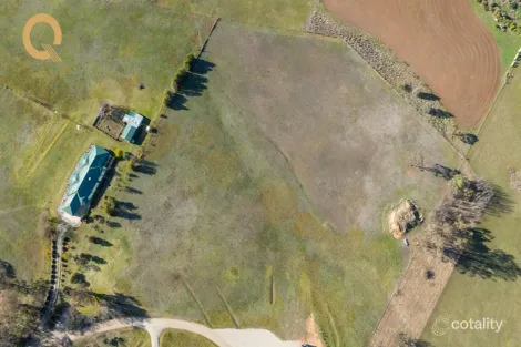 Property photo of 28 Mountainpeak Lane Table Top NSW 2640