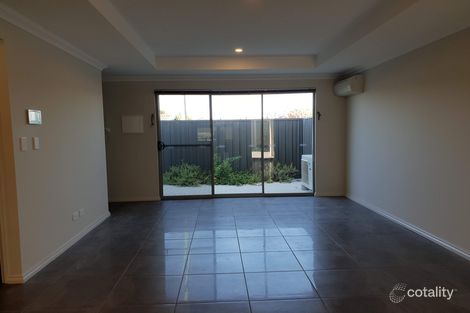 Property photo of 4/233 Wharf Street Queens Park WA 6107