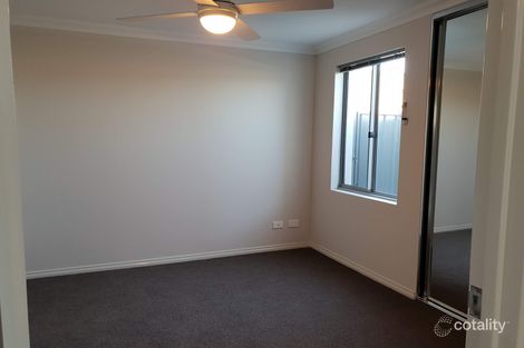 Property photo of 4/233 Wharf Street Queens Park WA 6107