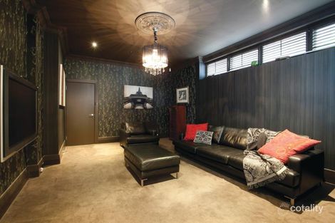 Property photo of 284 Domain Road South Yarra VIC 3141