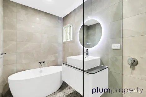 Property photo of 42 Alpha Street Taringa QLD 4068