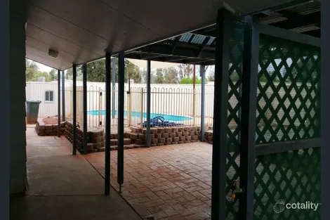 Property photo of 28 Hermit Street Roxby Downs SA 5725