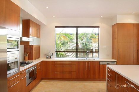 Property photo of 8 Dolphin Crescent Noosaville QLD 4566