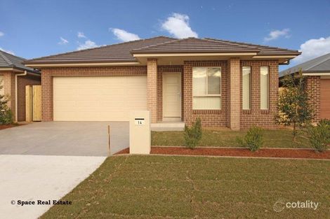 Property photo of 14 Tarrawarra Avenue Gledswood Hills NSW 2557