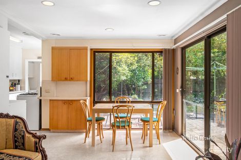 Property photo of 2 Magnolia Avenue Bentleigh East VIC 3165