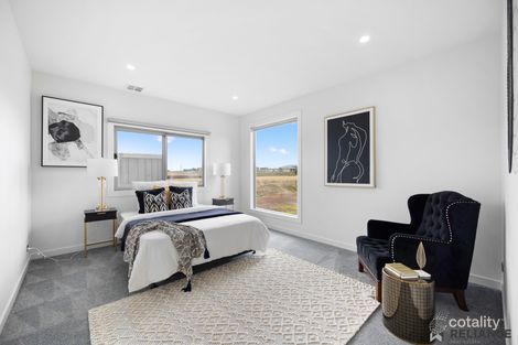Property photo of 15 Topiary Road Deanside VIC 3336