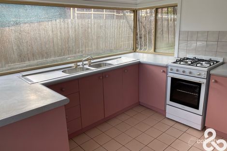 Property photo of 42 Maybury Drive Mill Park VIC 3082