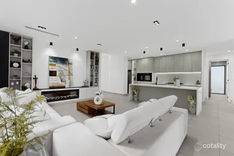 Property photo of 296 Marathon Boulevard Craigieburn VIC 3064