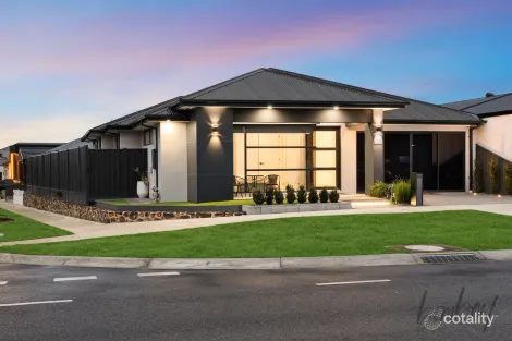Property photo of 296 Marathon Boulevard Craigieburn VIC 3064