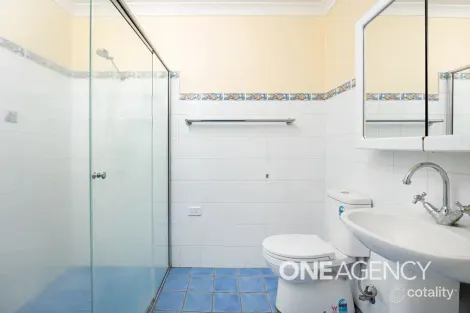 Property photo of 43 Northcott Parade Mount Austin NSW 2650