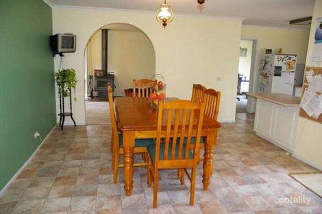 Property photo of 2 Sansom Street Gisborne VIC 3437