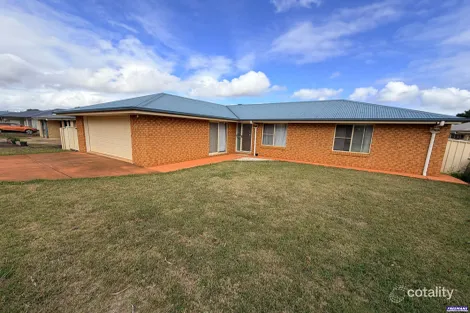 76 WINDSOR CIR, KINGAROY, QLD 4610