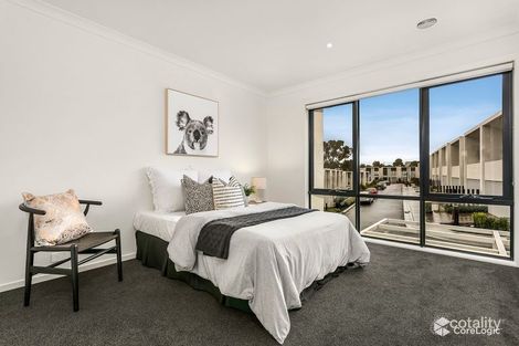 Property photo of 5 Manchester Crescent Bundoora VIC 3083