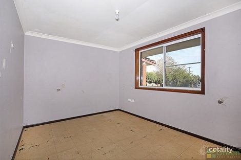 Property photo of 10 Eastcott Place Waroona WA 6215