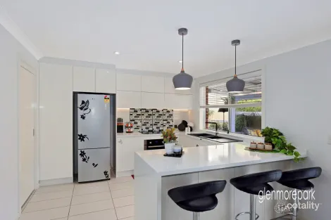 Property photo of 7 Rosea Place Glenmore Park NSW 2745