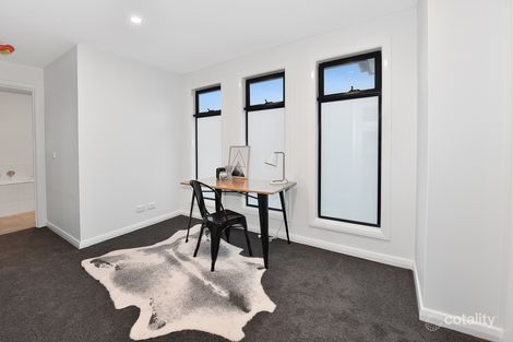 Property photo of 2/26 Thackeray Road Reservoir VIC 3073