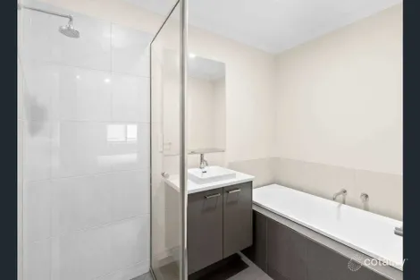 Property photo of 15 Dobell Street Mount Duneed VIC 3217