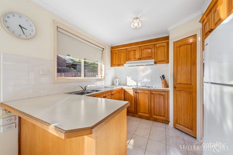 Property photo of 2/4 Allwyn Crescent Mill Park VIC 3082