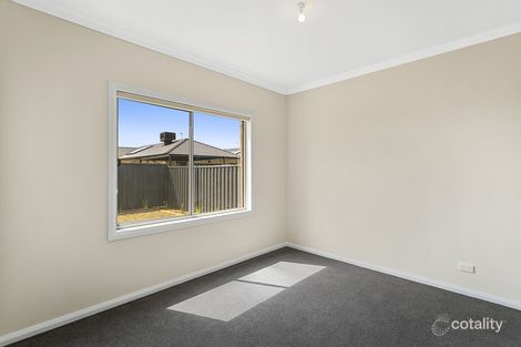 Property photo of 12 Allambee Drive Harkness VIC 3337