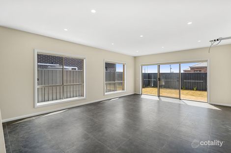 Property photo of 12 Allambee Drive Harkness VIC 3337