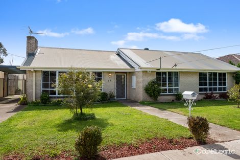 Property photo of 19 Ravenslea Crescent Deer Park VIC 3023