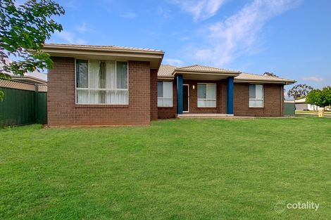 Property photo of 24 Dalbeattie Crescent Dubbo NSW 2830