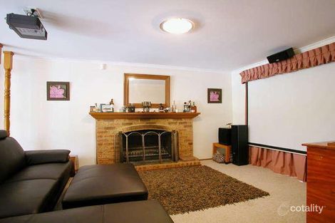 Property photo of 32 Tamarind Drive Cordeaux Heights NSW 2526