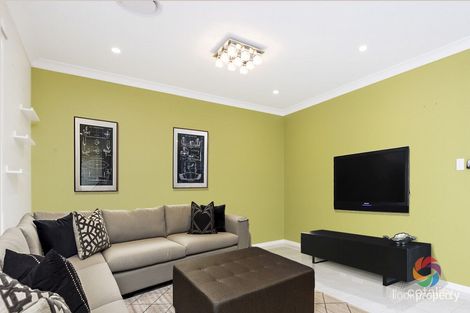 Property photo of 19 Giancarlo Crescent Doolandella QLD 4077