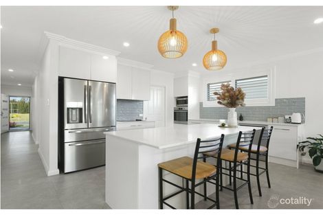 Property photo of 94 Albatross Way Old Bar NSW 2430