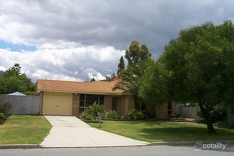 9 Ardross St, Seville Grove, WA 6112