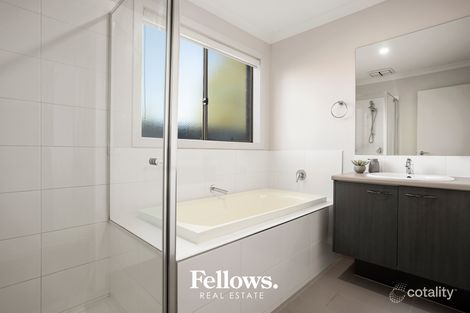 Property photo of 16 Double Delight Drive Beaconsfield VIC 3807