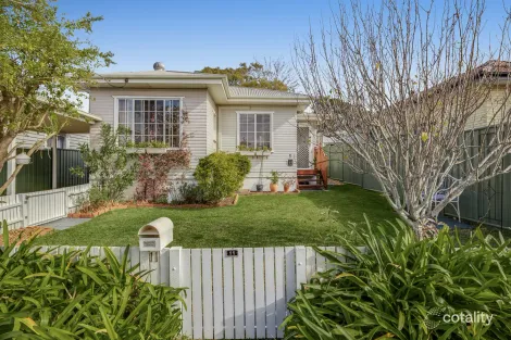 11 Blackdown St, Harristown, QLD 4350