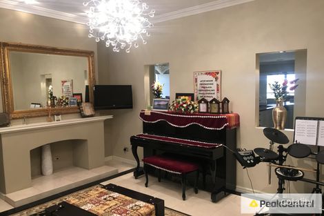 Property photo of 2 Sunflower Road Success WA 6164