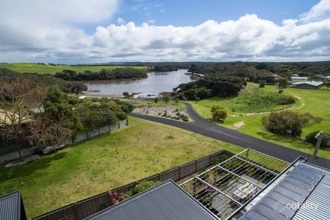 8 Mark St, Nelson, VIC 3292